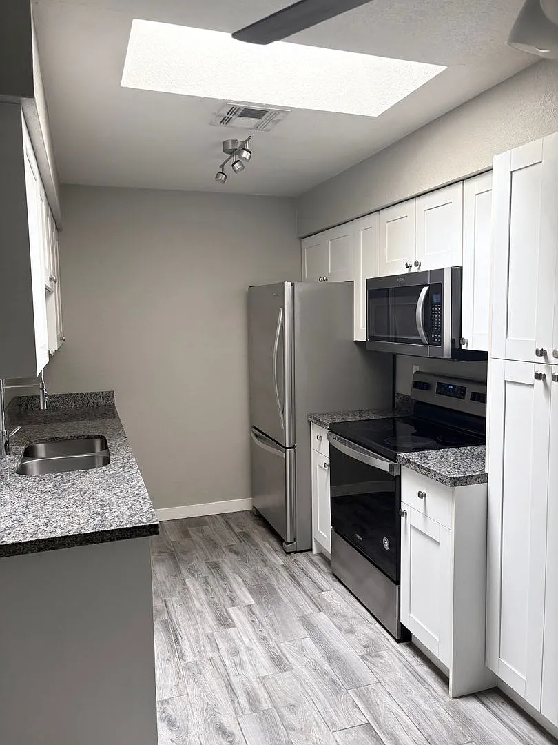 **Beautiful Renovated 2 Bedroom/2 Bathroom Patio Home In Chandler (Chandler Blvd & Cooper)** — Photo 1