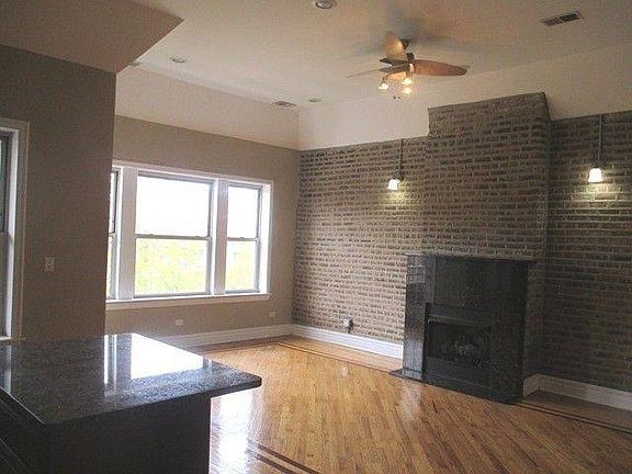3rd image of 4847 S Vincennes Ave #306