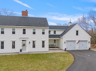 13 Twin Oaks Dr, Mont Vernon, NH 03057