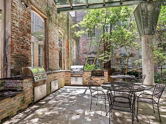 4th image of 920 Poeyfarre St APT 239