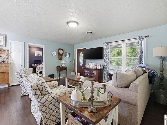 5th image of 150 Virginia St