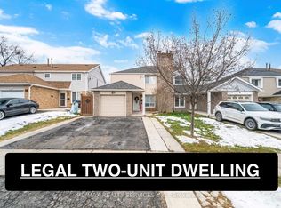 8 Nottawasaga Cres, Brampton, ON L6Z 1B9