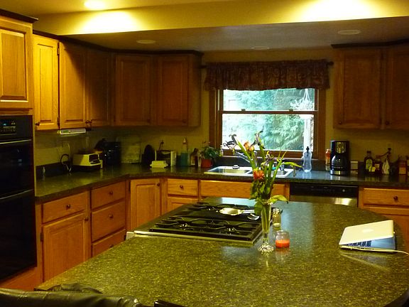 Open Kitchen & Island