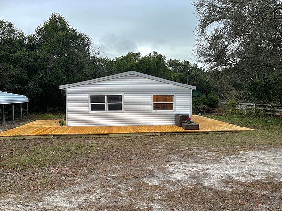 2nd image of 10319 Oak Dr