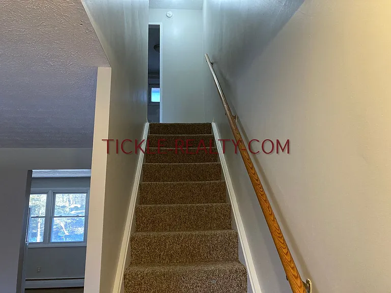 1868 Livingston Rd — Photo 30