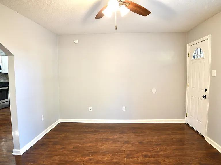 925 Greenview Rd — Photo 20