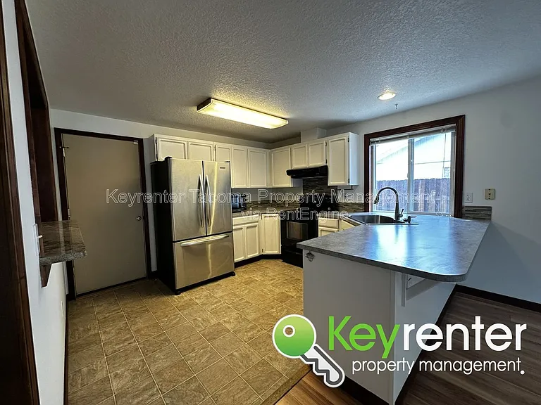 14415 SE 9th St — Photo 5