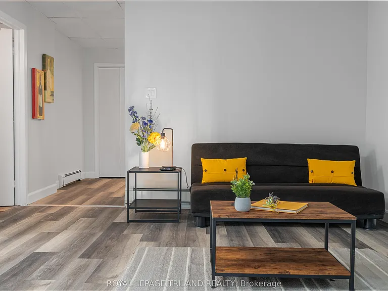 469 Grey St #7 — Photo 5