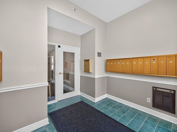 3rd image of 4350 Regency Ridge Court