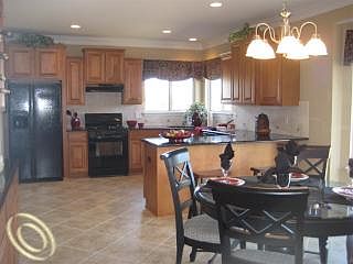 2nd image of 27153 Oxbow Lake Dr