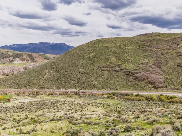 6325 N Elk Ridge Rd, Peoa, UT 84061