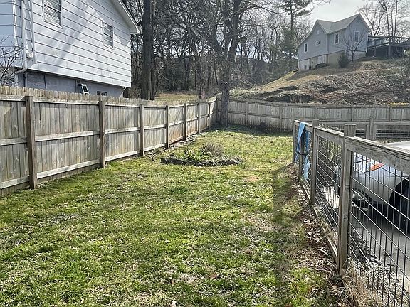 3rd image of 2317 Sevier Ave