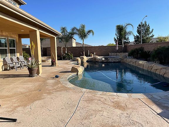 4th image of 34487 Running Canyon Dr