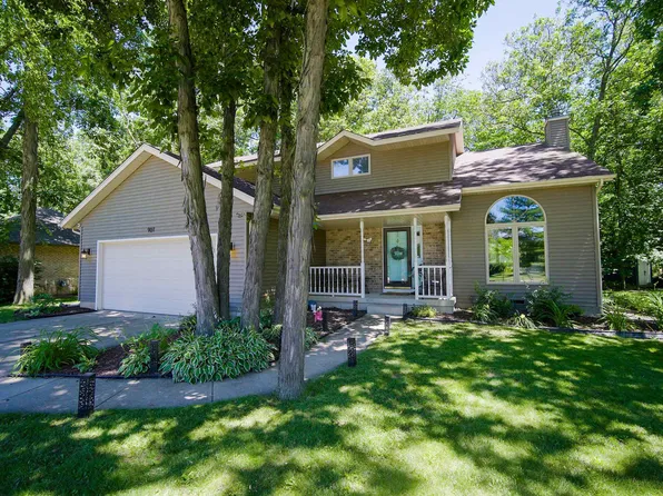 901 Broadway Dr, Sun Prairie, WI 53590