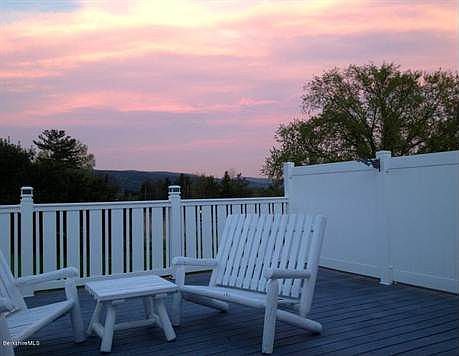 973062_10151738335827425_610469361_n