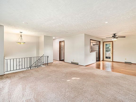 4th image of 7208 Pine Dr