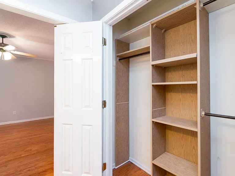 140 Lake Concord Rd NE #B4 — Photo 17