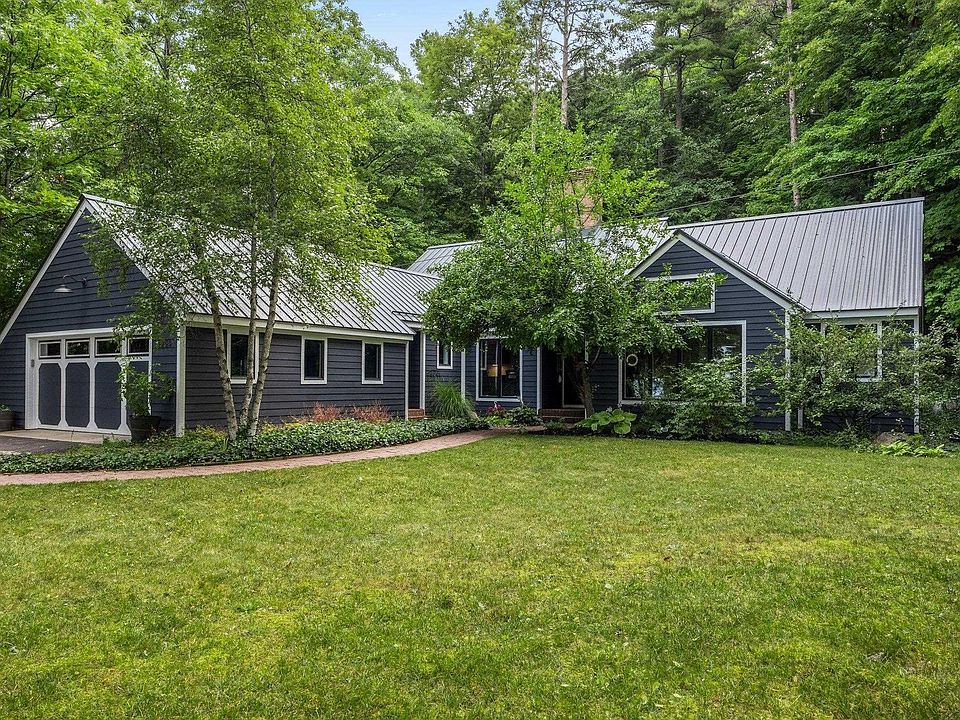 1st image of 8854 Peninsula Dr