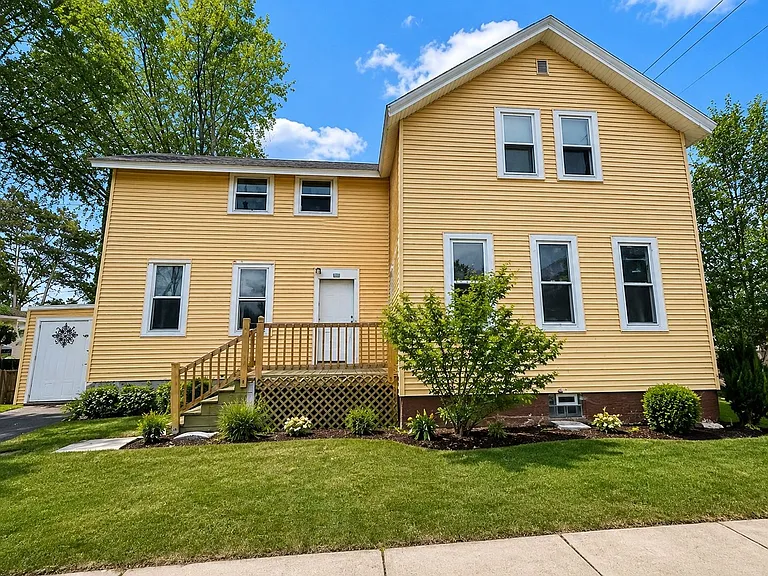 703 Jackson St — Photo 1