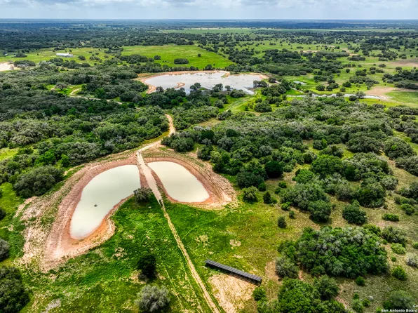 0000 Vaughn Rd, Inez, TX 77968