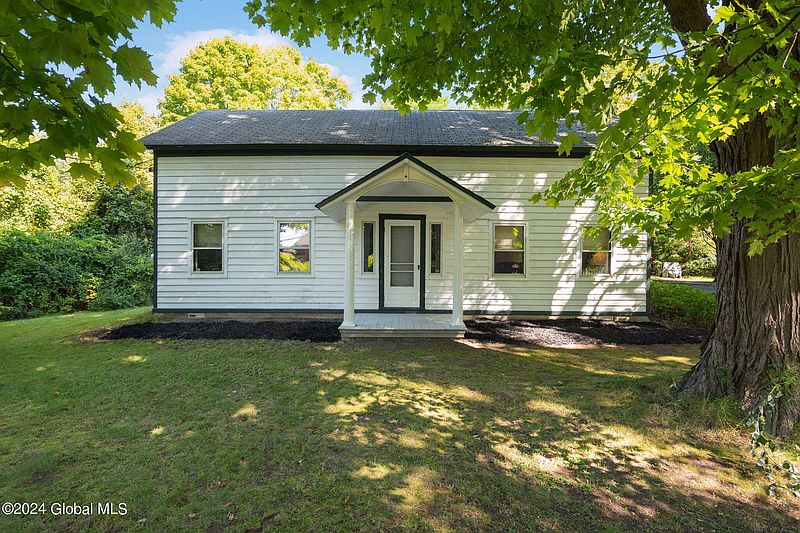 3rd image of 589 Grooms Road