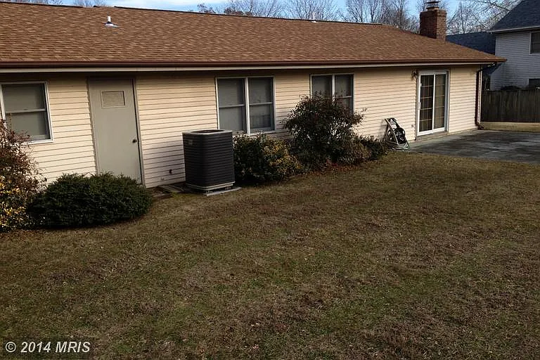 3623 Yorktown Dr photo 1
