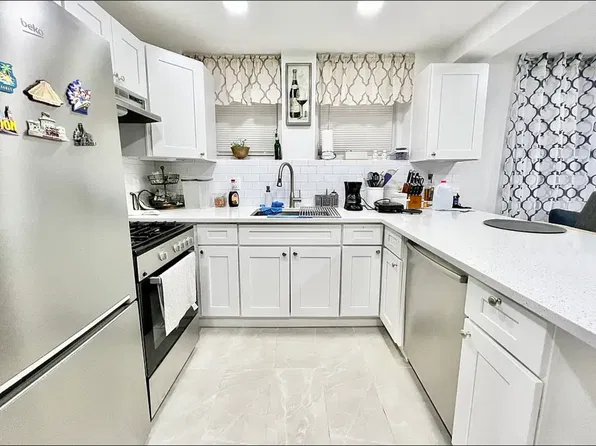 41-31 60th Street #1, photo 5