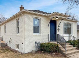 (Undisclosed Address), Waukegan, IL 60085