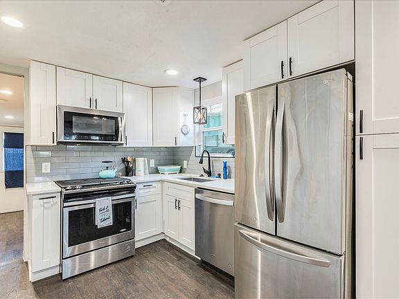 5th image of 2203 Santa Rita St