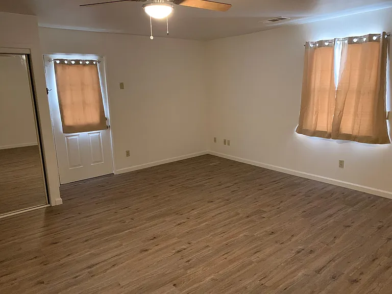 3834 Stoddard Ave — Photo 17