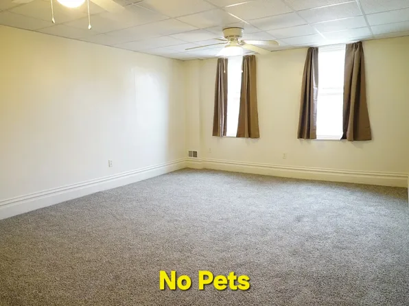 10-12 N Canal St, Natrona Heights, PA 15065