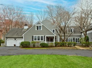 27 Quail Ridge Rd, Glen Cove, NY 11542