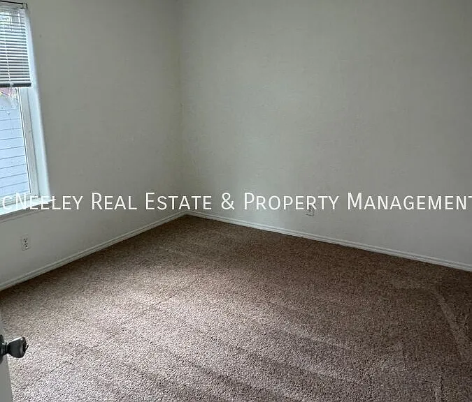 3883 SE 136th Ave — Photo 12