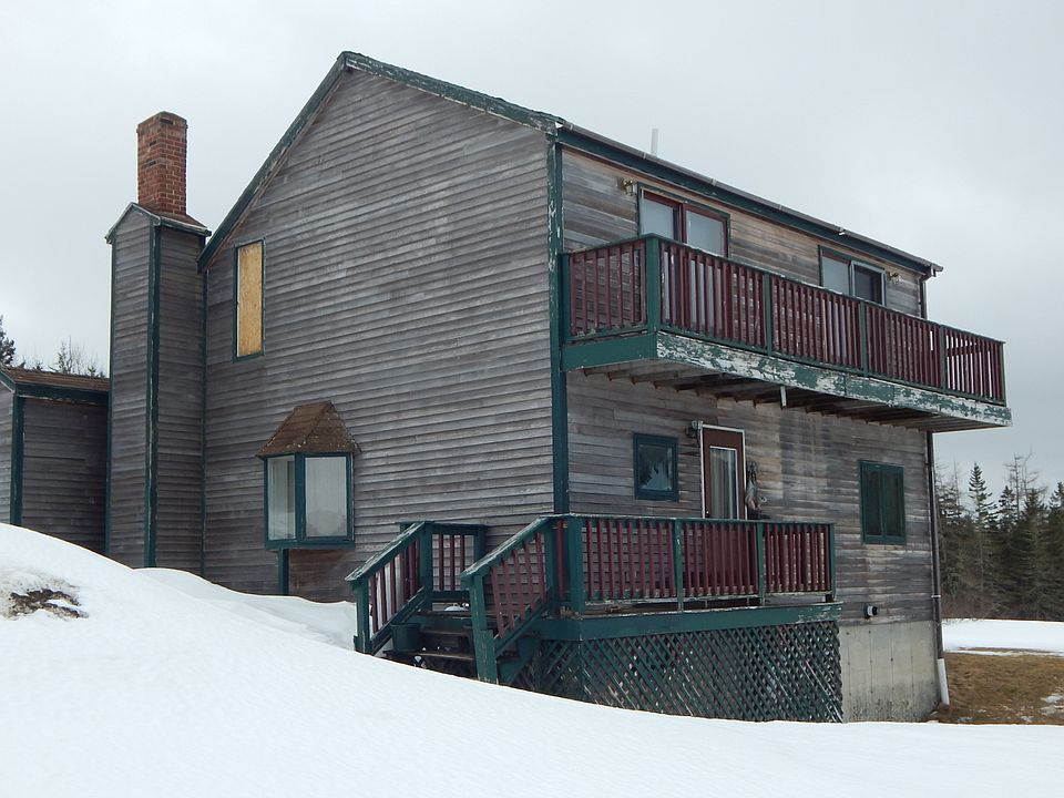 Two levels of decks w view