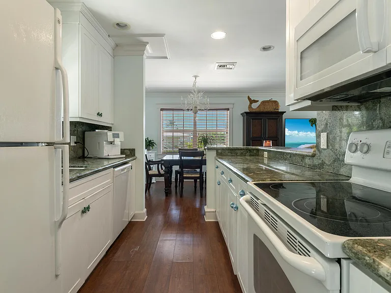 235 W Seaview Cir — Photo 16