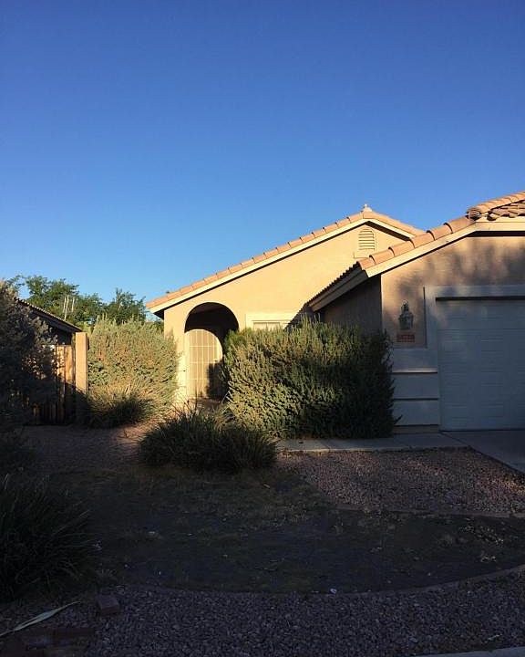1st image of 14720 W Willow Ln