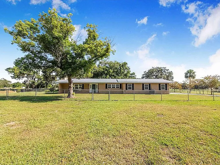 4854 E Hinson Ave — Photo 4