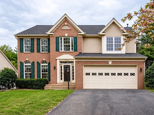 46384 Woodlake Pl, Sterling, VA 20165