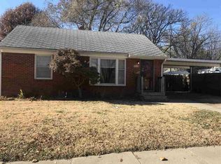 1815 S Parkwood Ln, Wichita, KS 67218