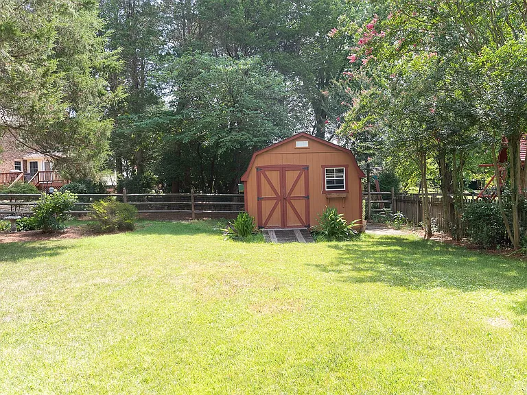 5517 Robinridge Rd — Photo 48