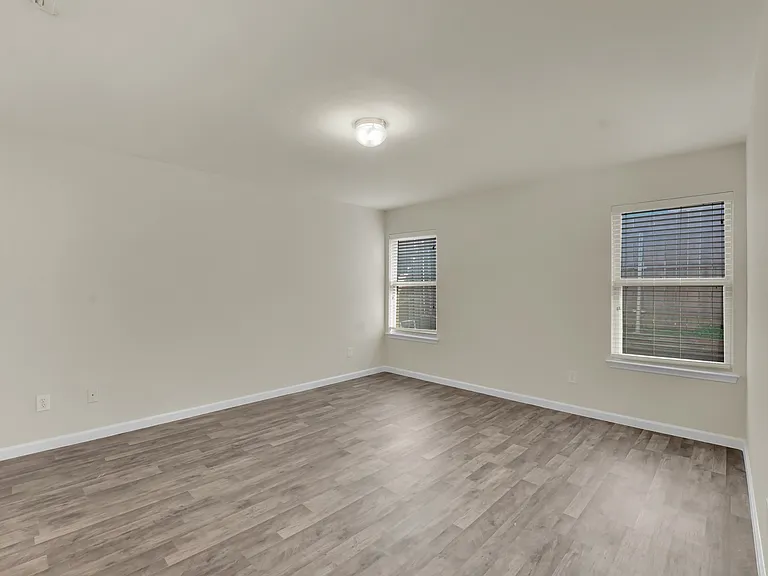 3028 Casa Bella Dr — Photo 17