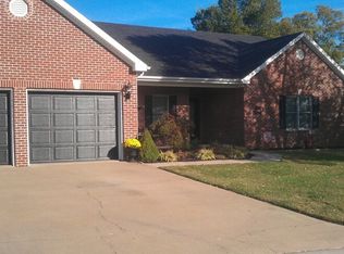 945 Turtle Creek Dr, Owensboro, KY 42301