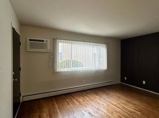 700 Harrison Blvd APT 9, Lincoln Park, MI 48146