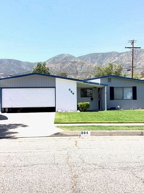 1st image of 884 Sequoia St