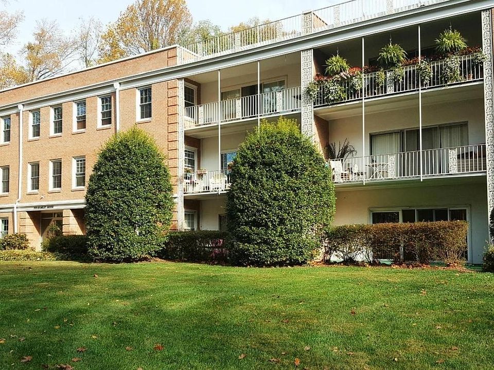 1st image of 3535 Chevy Chase Lake Dr APT 105