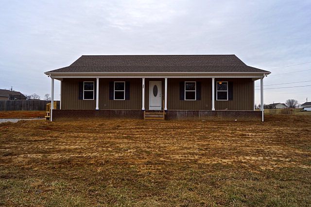 1st image of 371 Golden Cir