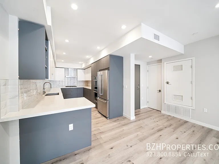 Bedford Twenty - Luxury Condos — Photo 26