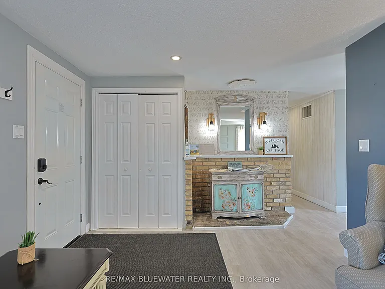 9897 Eric St — Photo 12