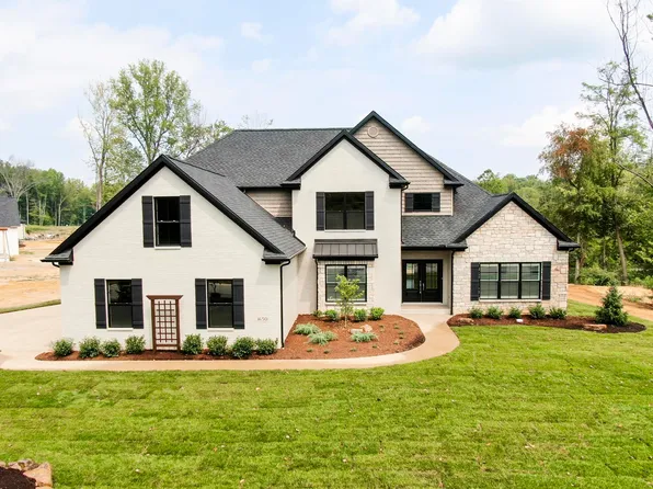 1650 Victoria Woods Dr, Boonville, IN 47601