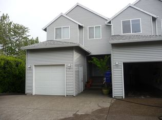 10633 SW 49th Ave APT A, Portland, OR 97219